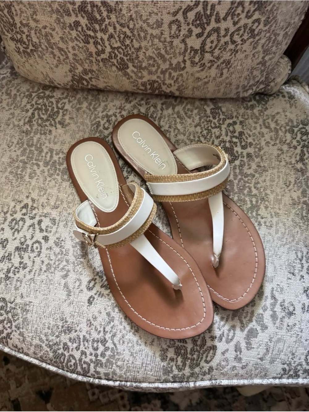 Calvin Klein White and Brown Leather Thong Sandals size 9